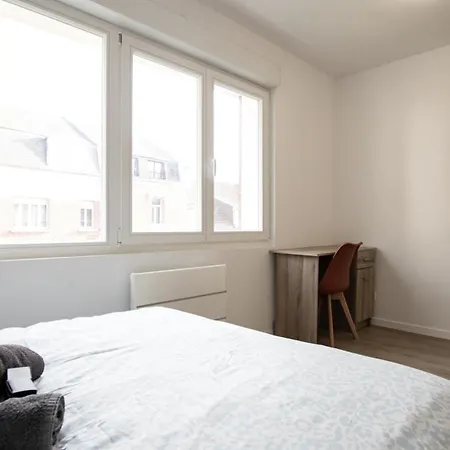 Quai 22, Station - 3 Bedrooms And 3 Bathrooms アラス