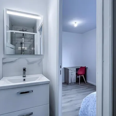 Quai 22, Station - 3 Bedrooms And 3 Bathrooms アパート *