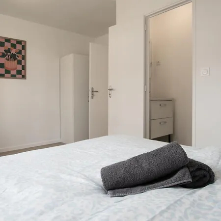 Quai 22, Station - 3 Bedrooms And 3 Bathrooms *