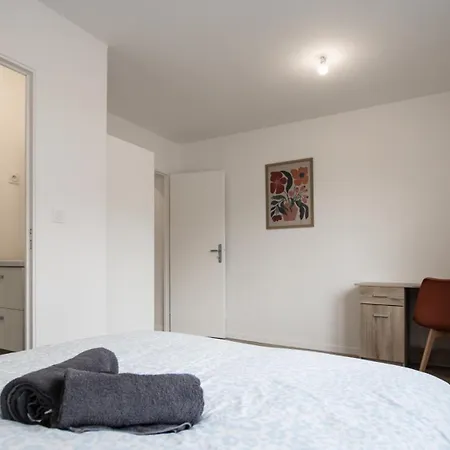 Quai 22, Station - 3 Bedrooms And 3 Bathrooms アラス