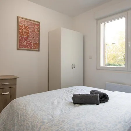 Quai 22, Station - 3 Bedrooms And 3 Bathrooms アラス